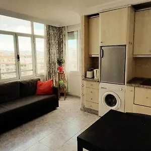 apartamento-en-el-centro-de-torremolinos.hotelsinnerja.org/
